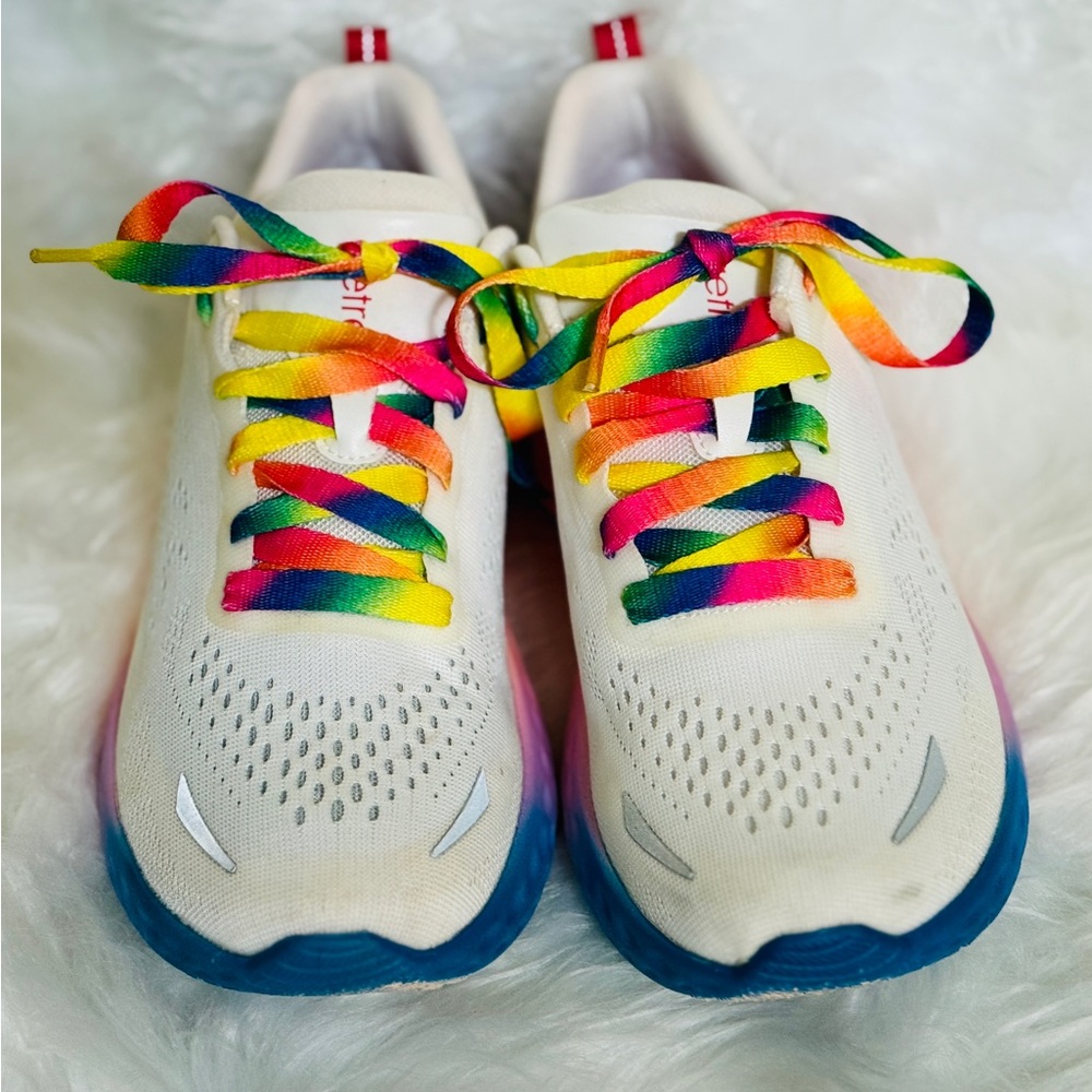 Aetrex Danika White Sneakers with Gradient Sole 8.5